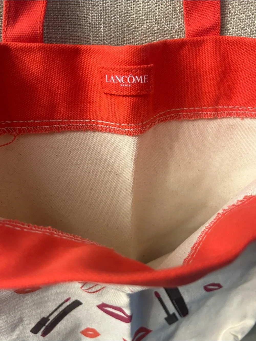 Lancôme Paris ,Rouge Lipstick Kisses Bag